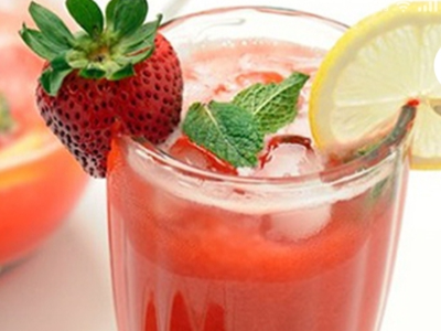 Pink Lemonade Cocktail
