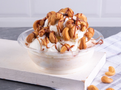 Vanilla Ice Cream With Cashew Platter