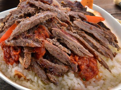 Rice with beef shawarma