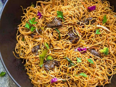 Chinese Beef Chow Mein Noodles
