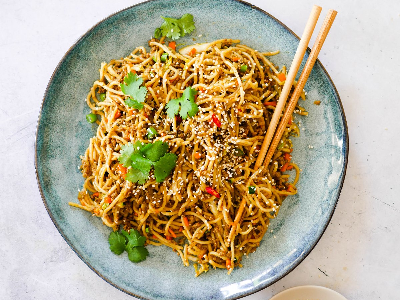 Chinese Minced Beef Chow Mein Noodles