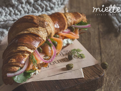 Smoked Salmon Croissant