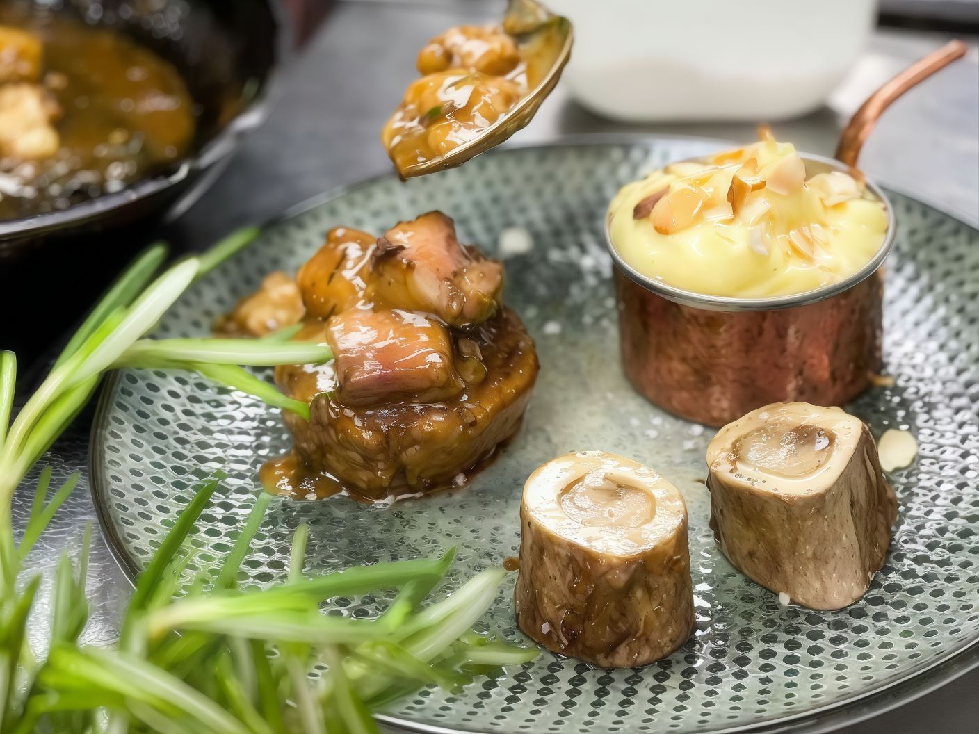 Beef Fillet With Bone Marrow Sauce Platter