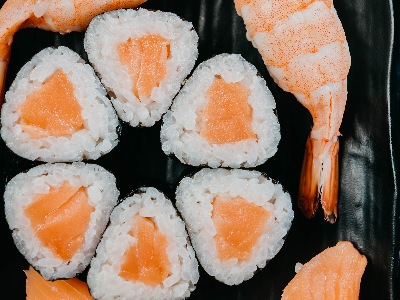Hoso Maki Salmon