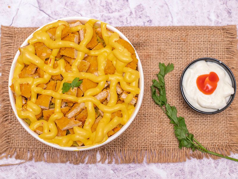 Pane Chicken Fatteh