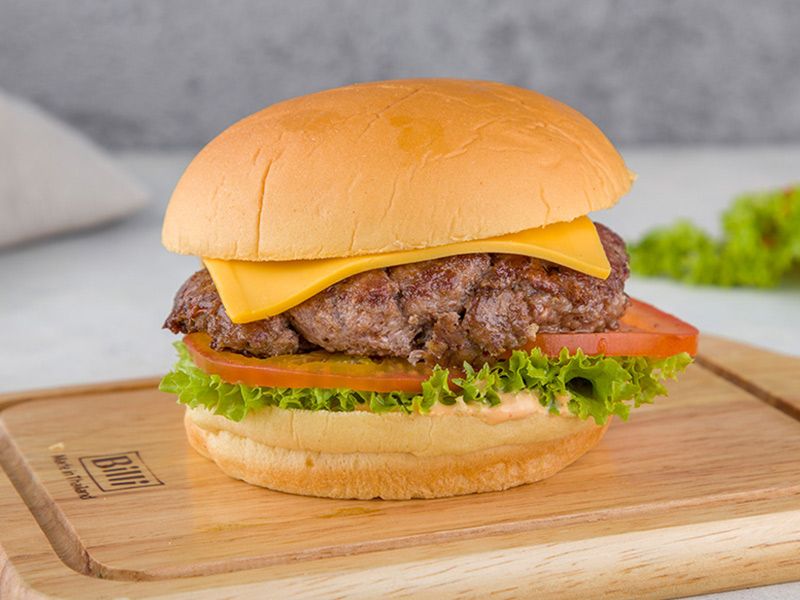 Classic Beef Burger With Cheese