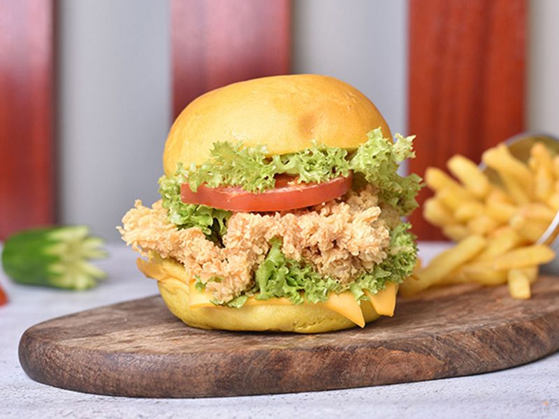 Classic Chicken Burger With Cheese