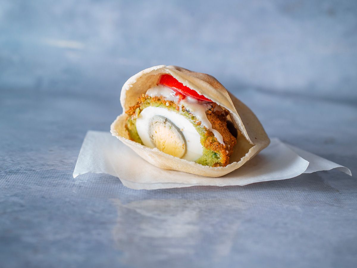 Ein katkot sandwich
