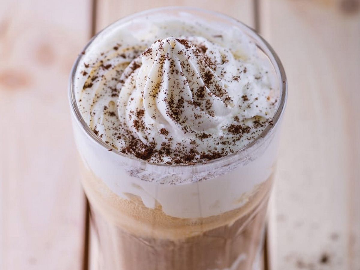 Eis Kaffee (German way)