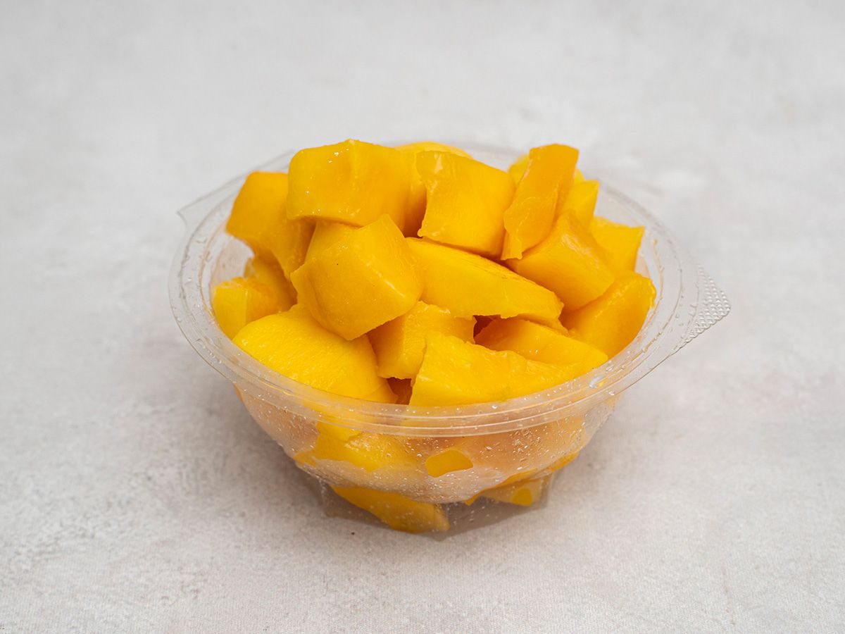 Mango Pieces according to the season