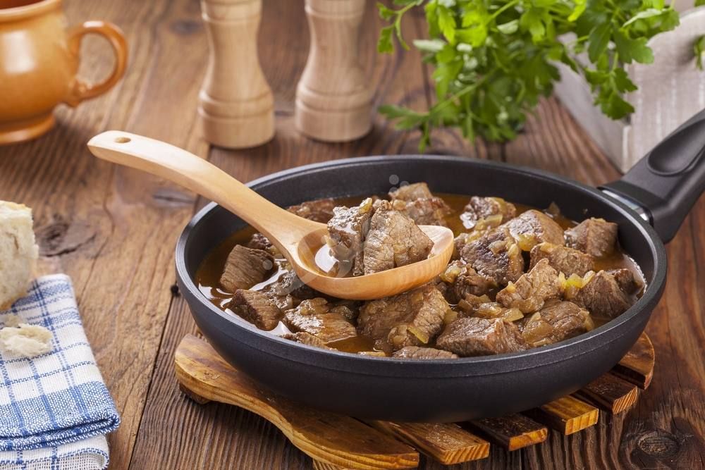 Meat with Onion Casserole