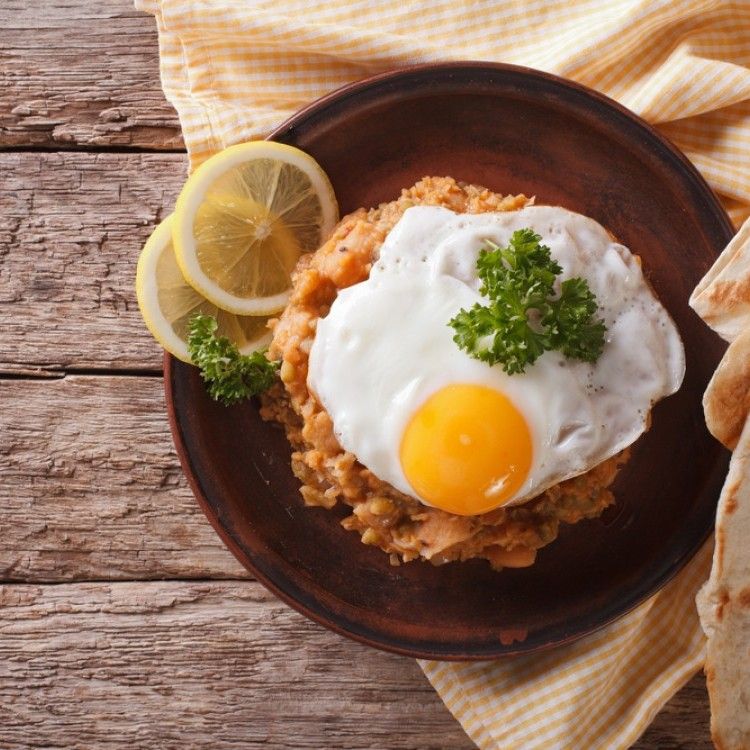 Foul With Fried Eggs Box