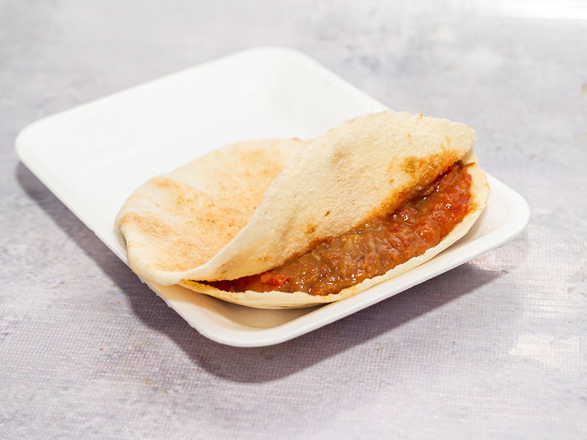Foul With Sauce Sandwich