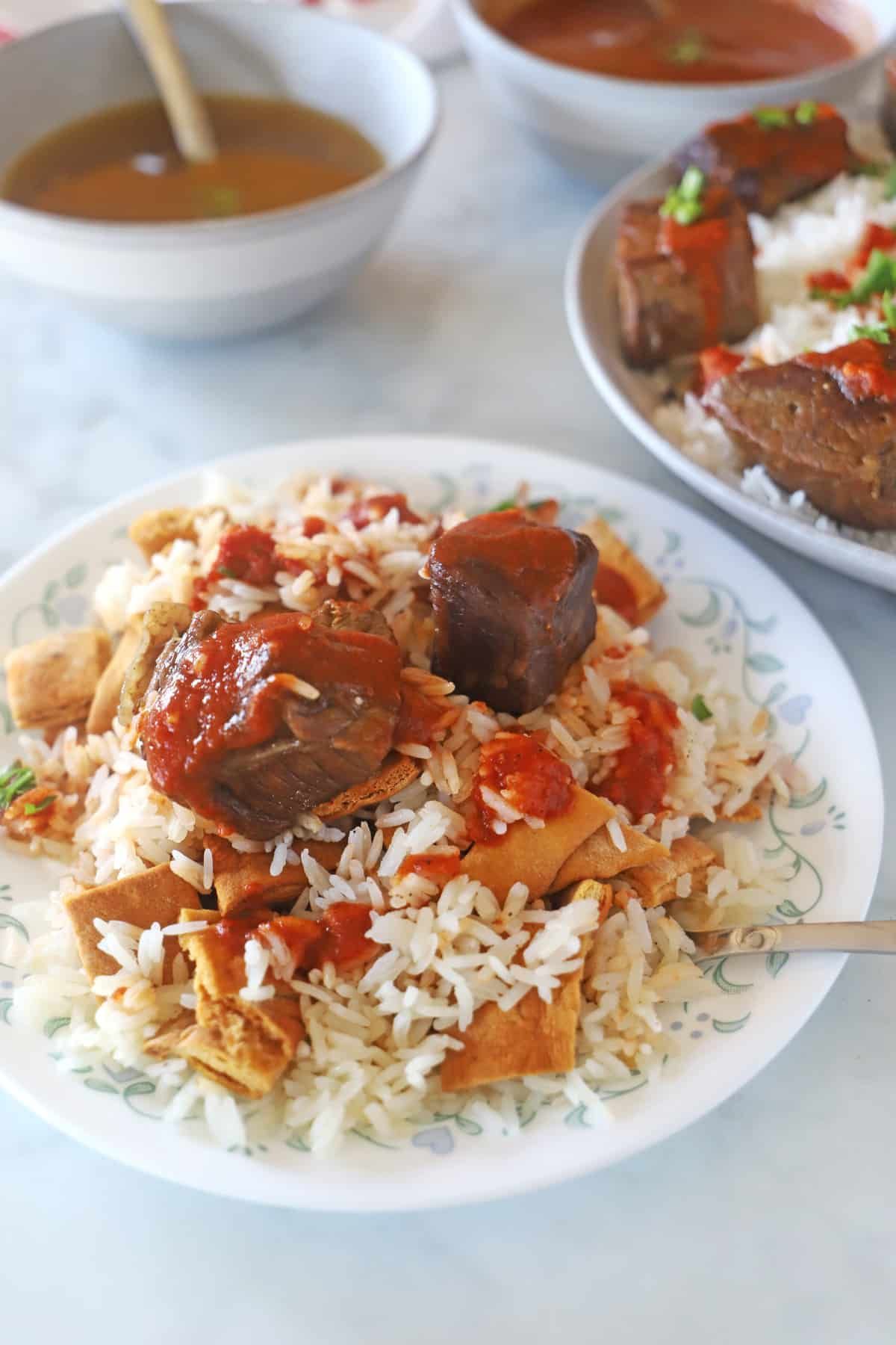 Knuckles Fatteh With Vinegar And Garlic Casserole