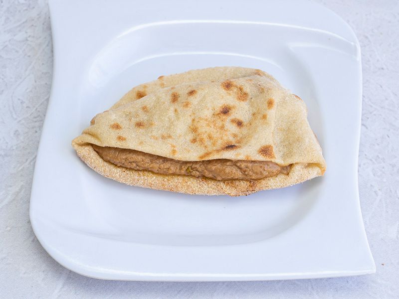 Foul sandwich with baba ghanoush