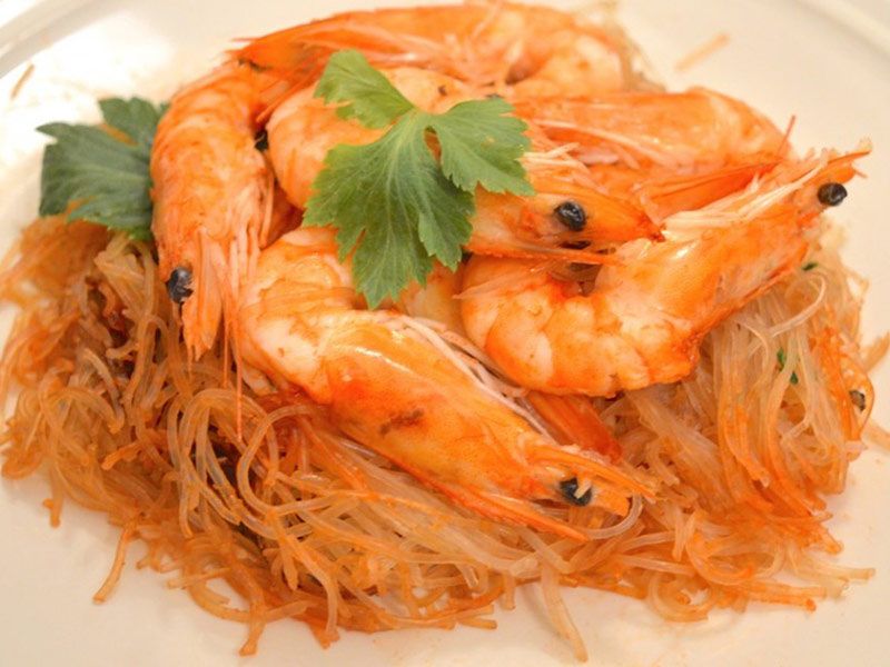 Rice noodles with shrimp