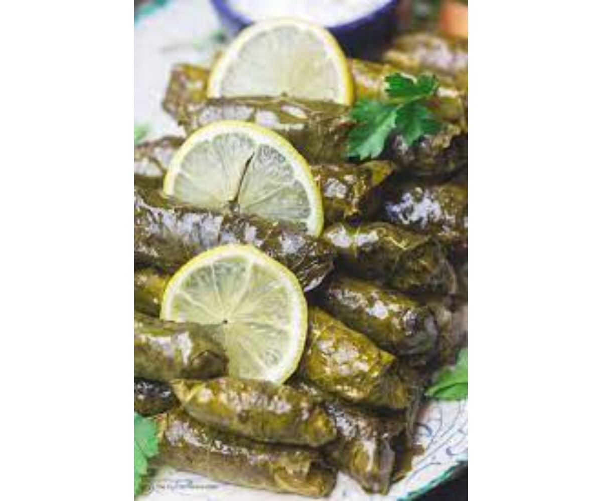 Plain Vine Leaves Bram
