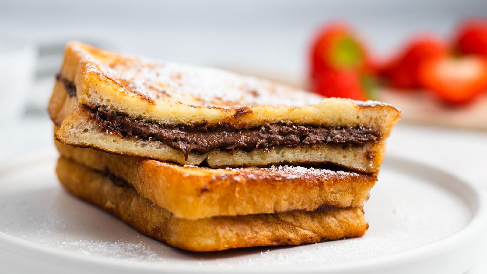Nutella sandwich with sweets