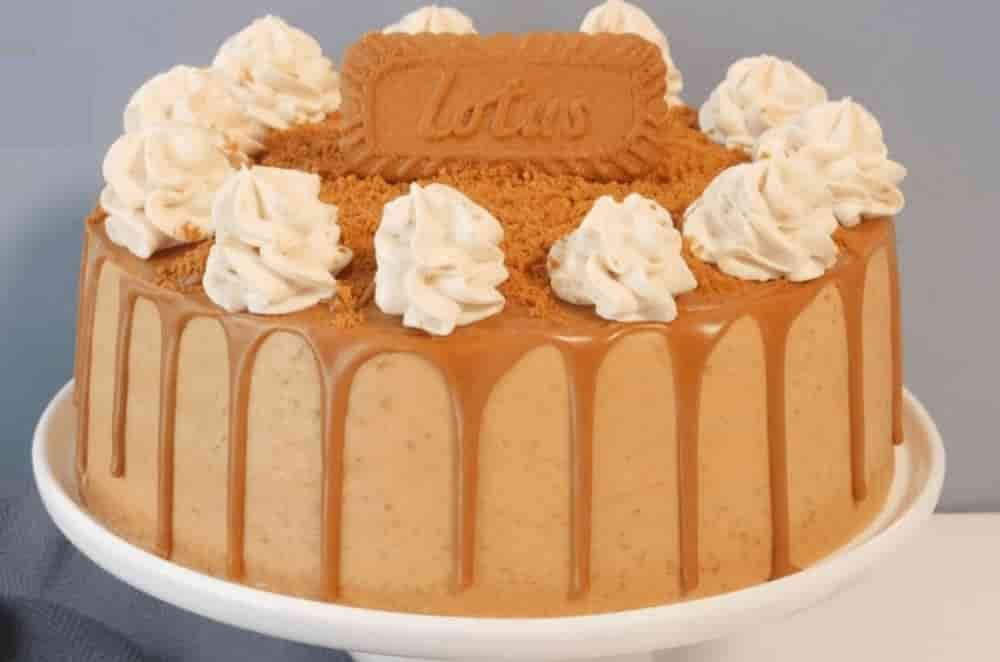 Medium Lotus Cake