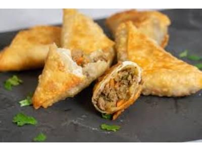 4 Pieces Of Meat Sambosa