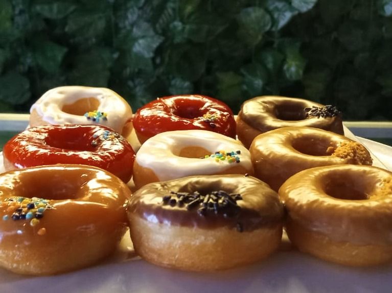 Box of 9 donuts