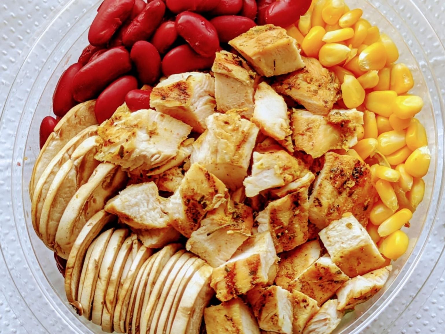 Super Red Caesar Salad - 415 Cal