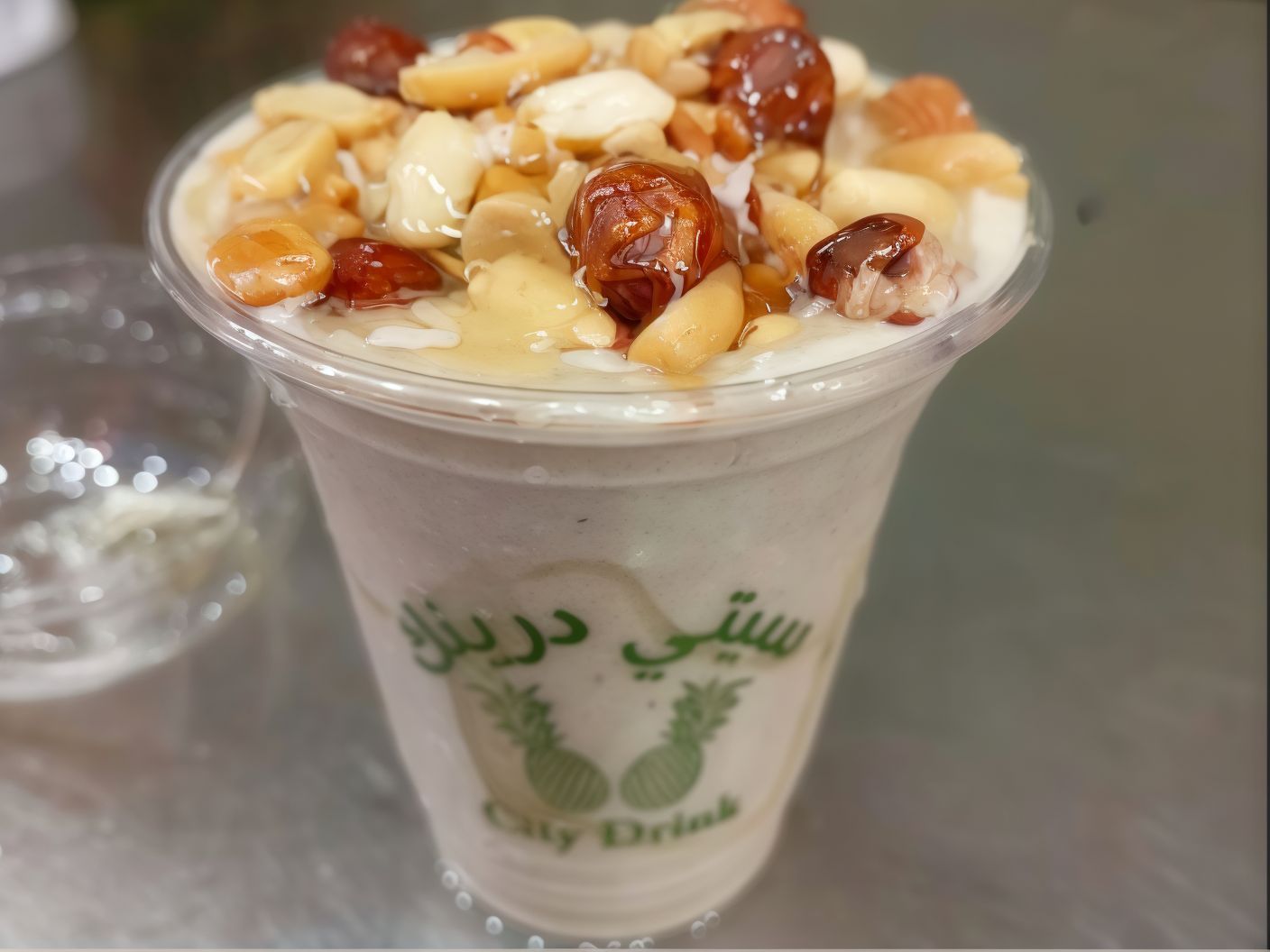 Dates with nuts and honey