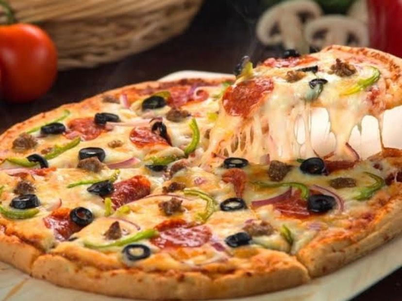 Mortadella Pizza