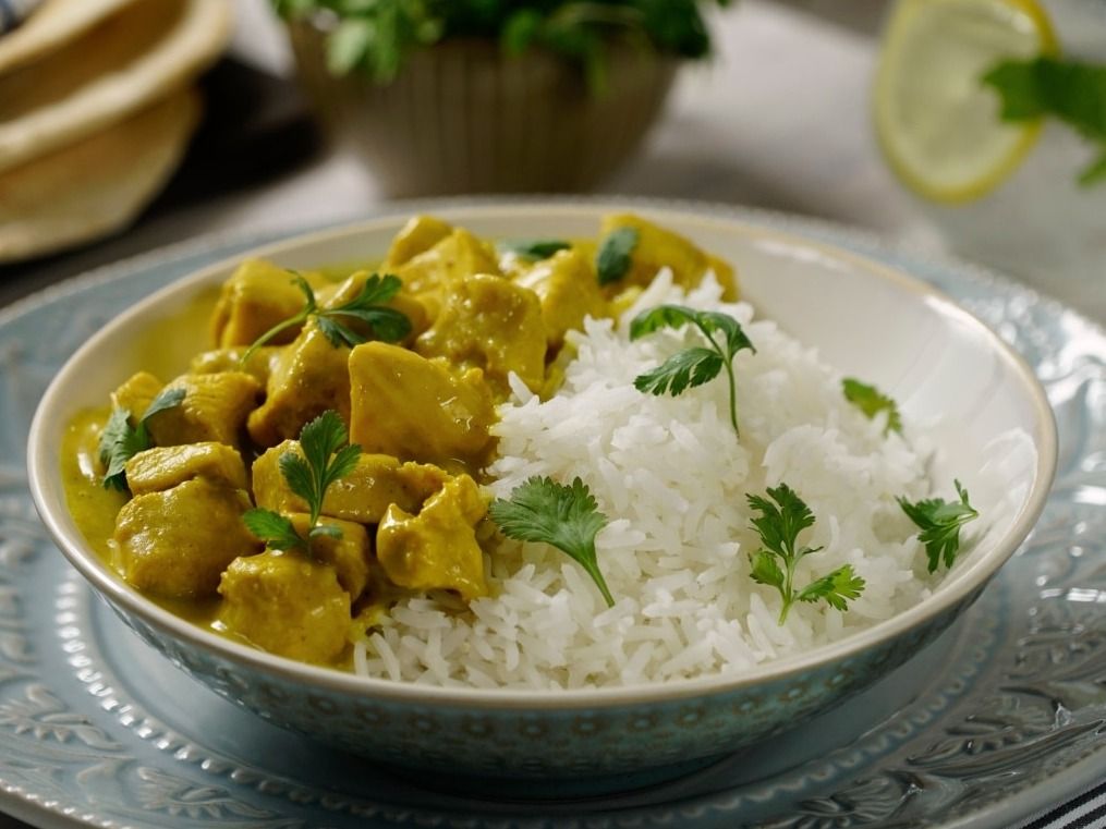 Curry Chicken With White Rice