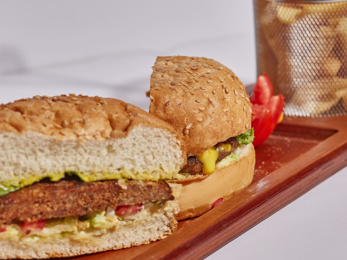 Beef Burger Sandwich 200 Grams