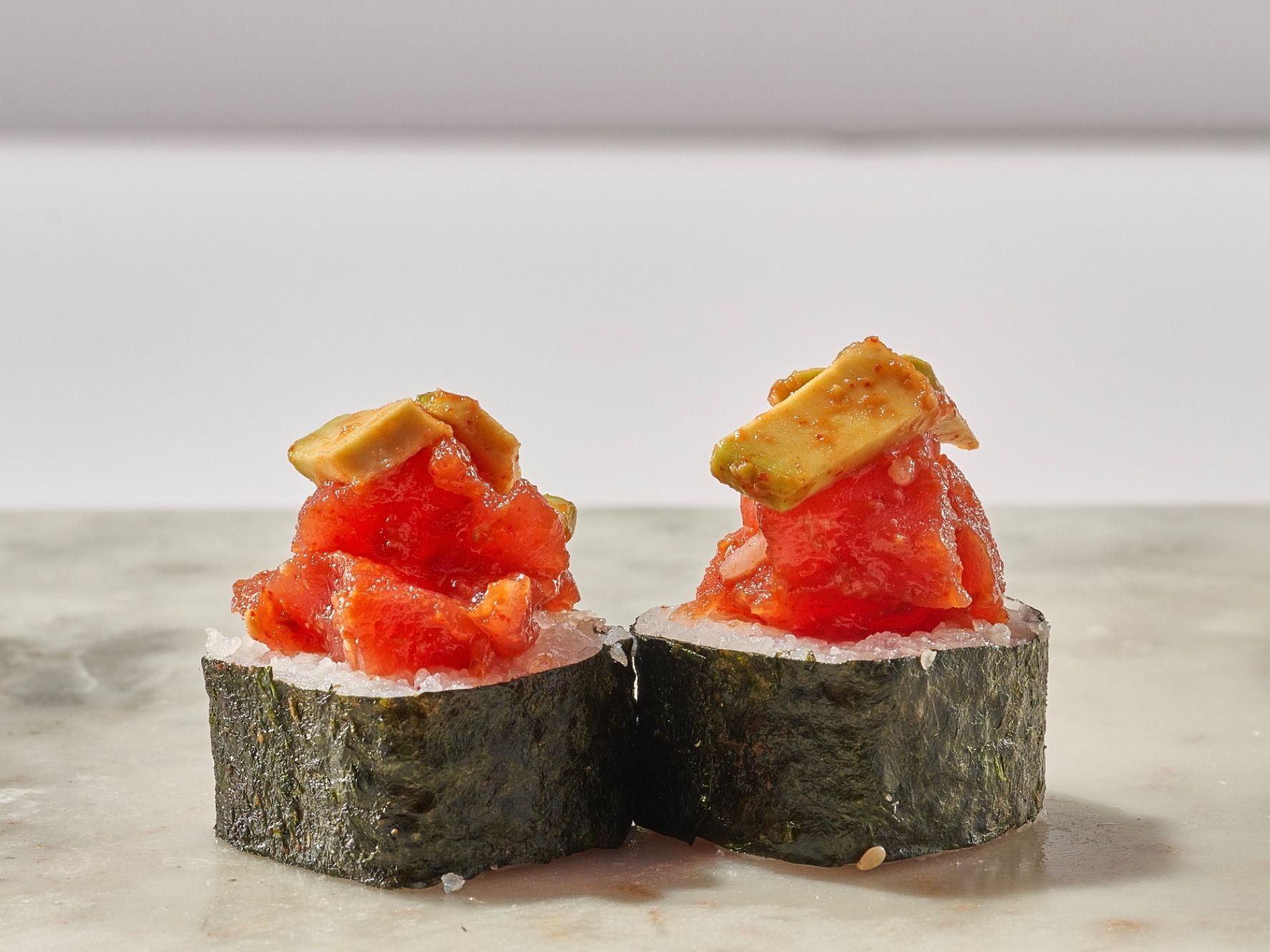 Tuna Tartara Roll