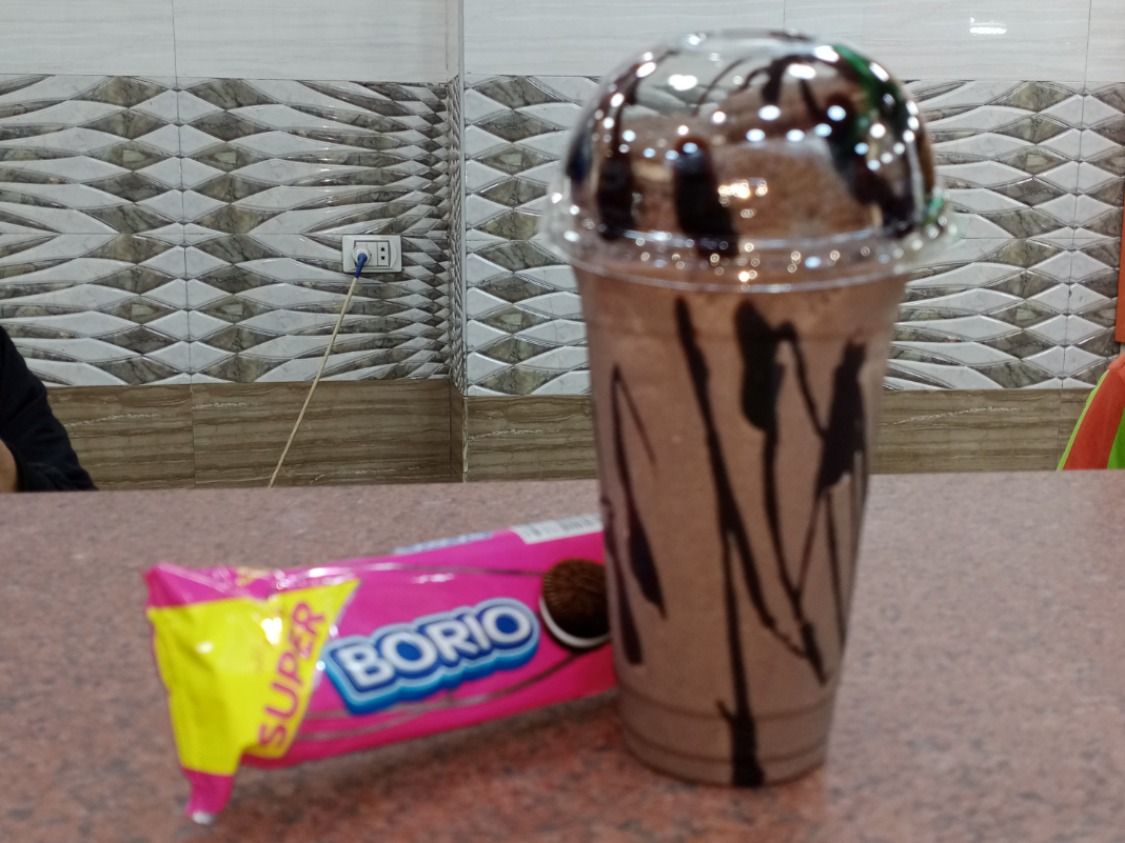 Half blended Oreo juice