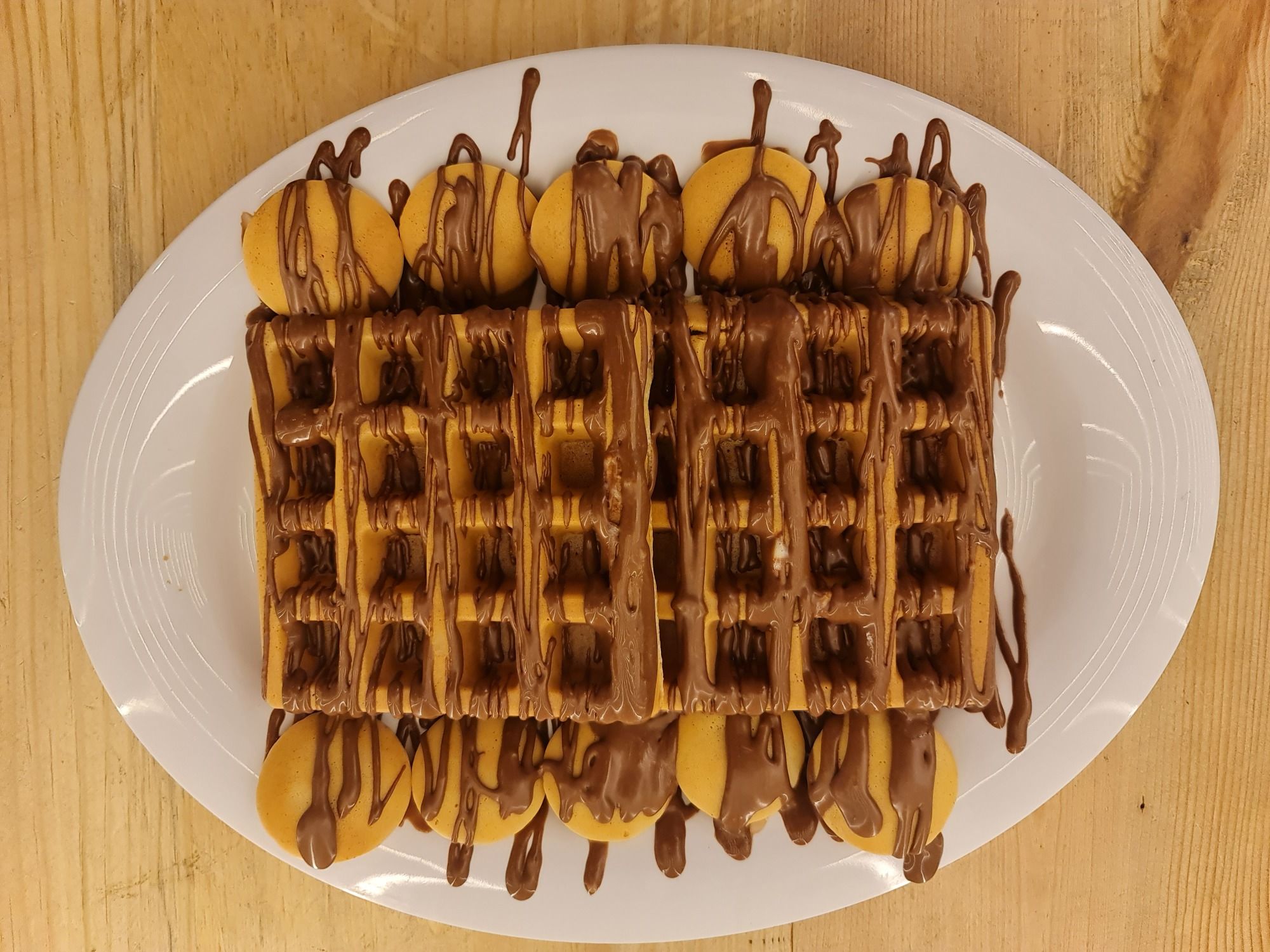 Pan Waffles Chocolate Sauce