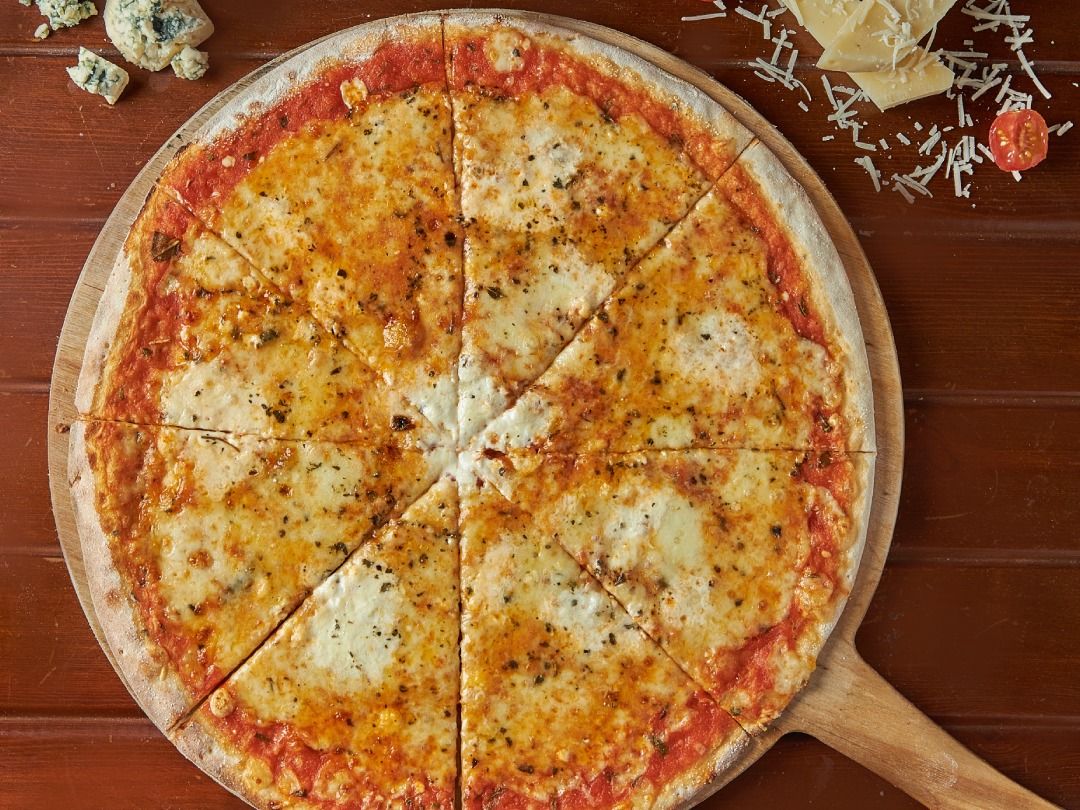 Quattro Formaggi Pizza
