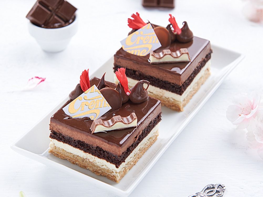 Brown Berona Gateaux