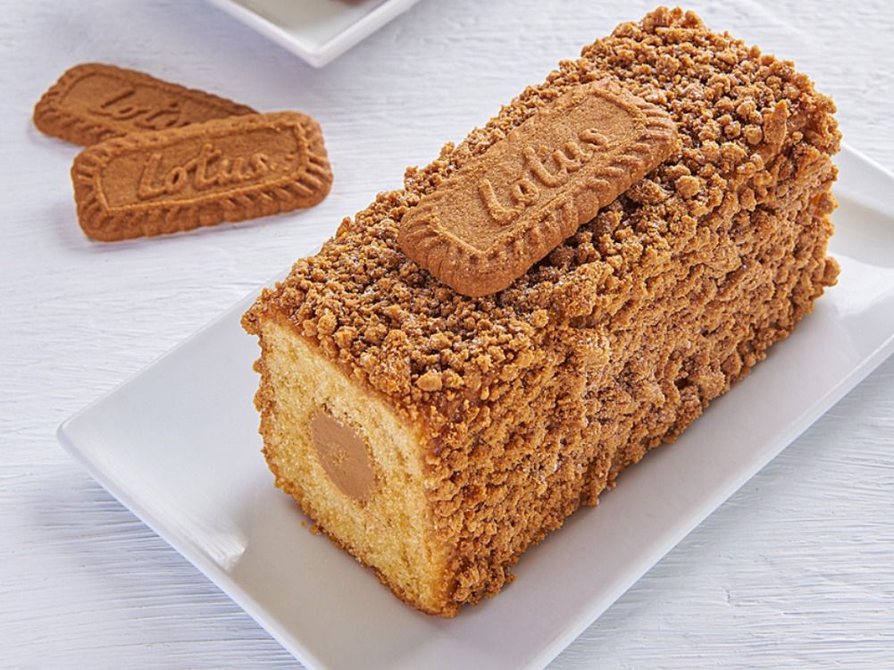 Lotus English Cake