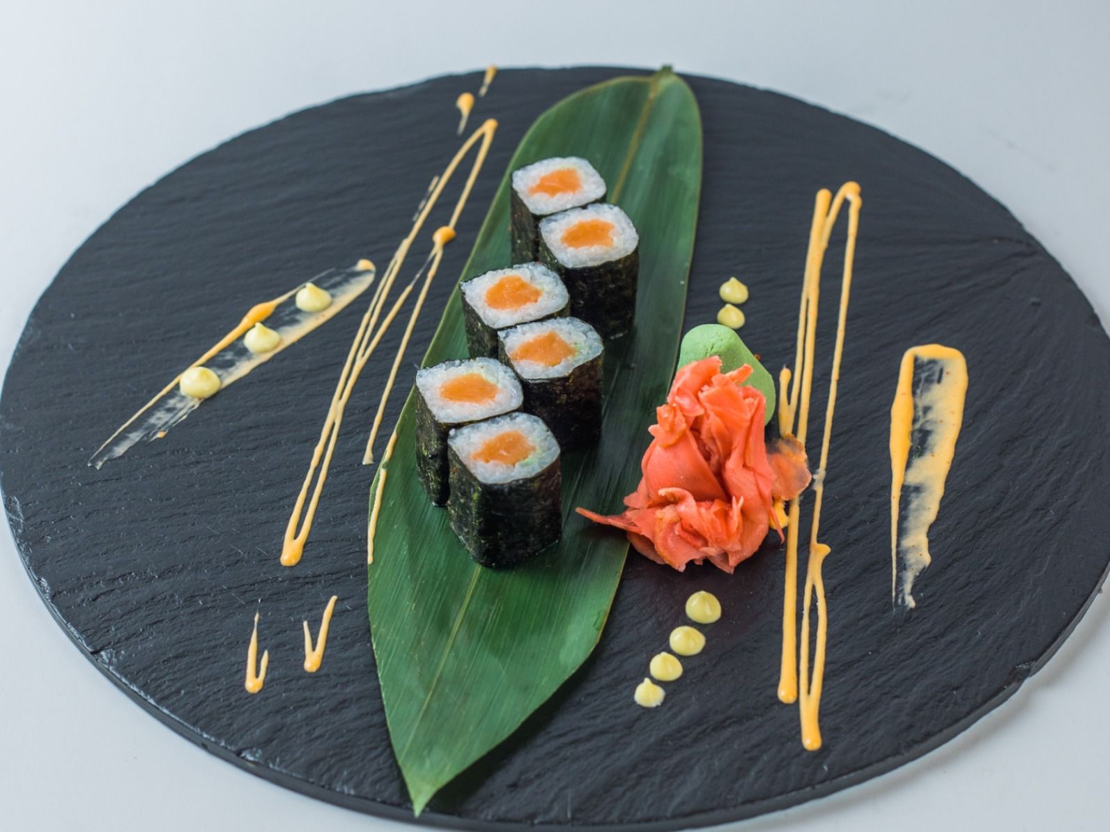 Sake Maki Roll