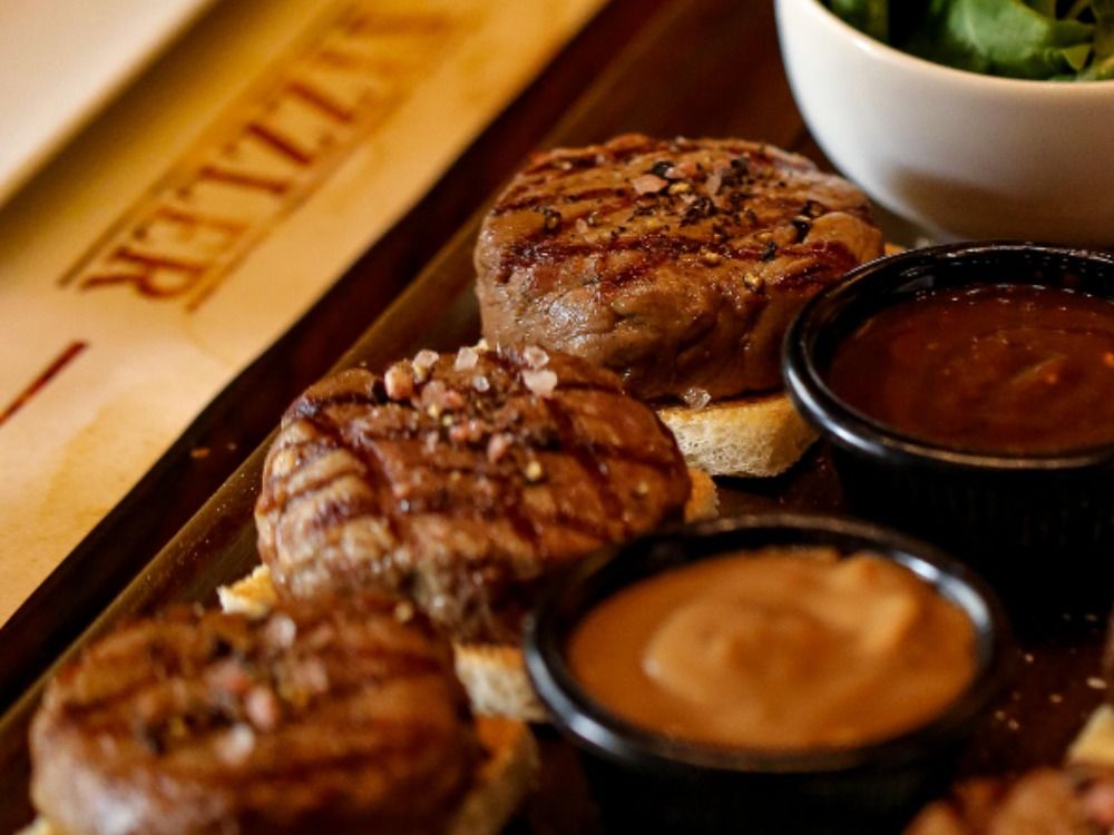 Sizzler Grilled Fillet Medallions And Shrimp (5 Pieces)