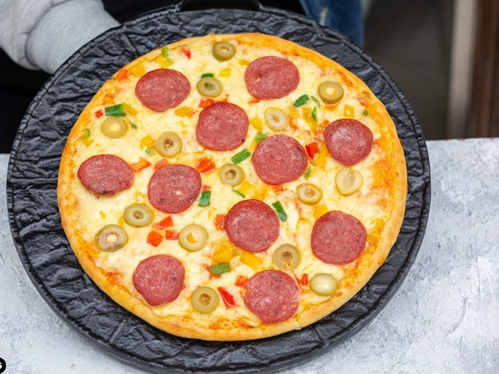 Pepperoni pizza