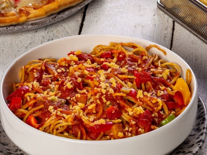 Spaghetti tomato sauce