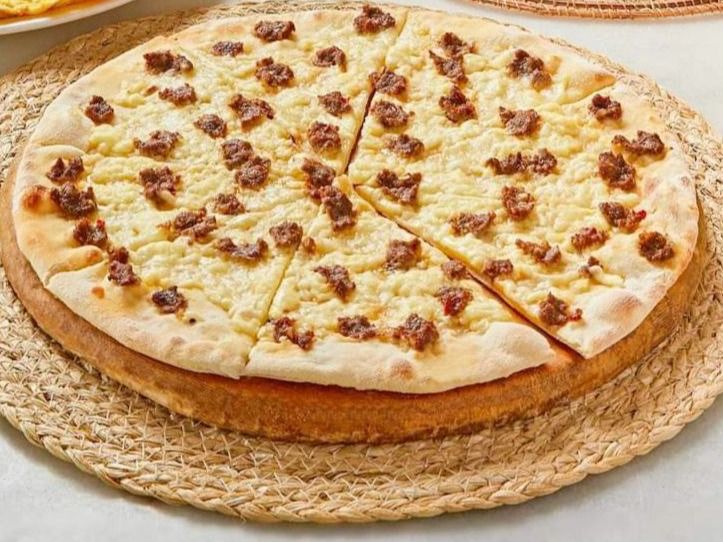 Cheese And Sojouk Manouche