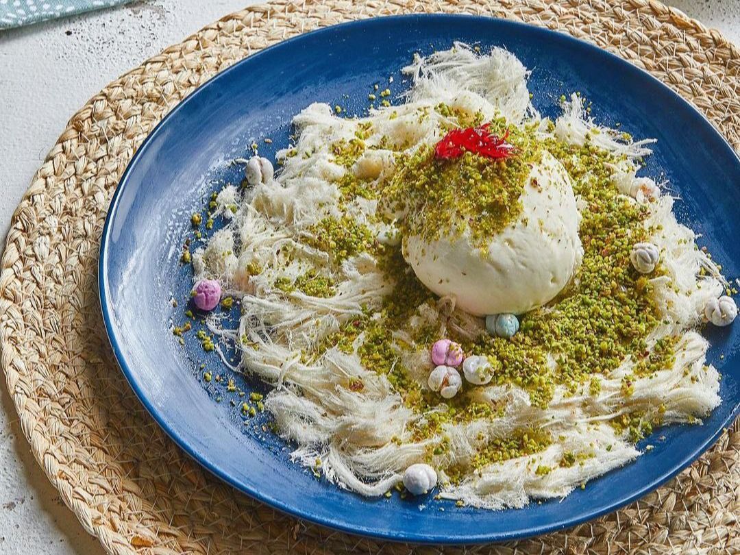 Ashta With Ghazal And Honey