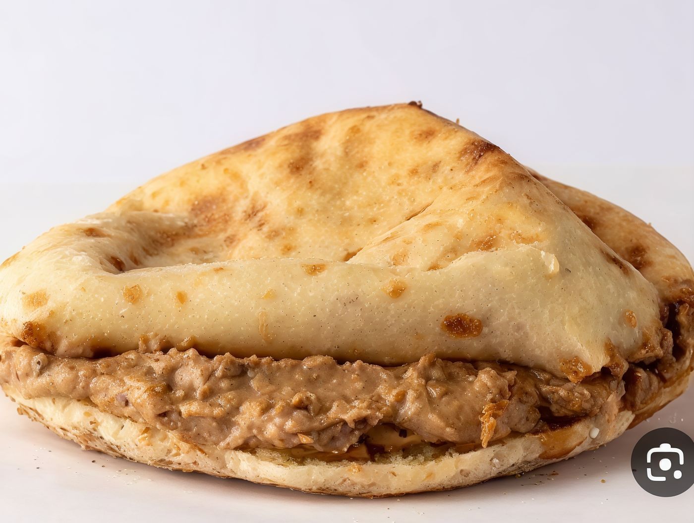 Foul sandwich with hot oil