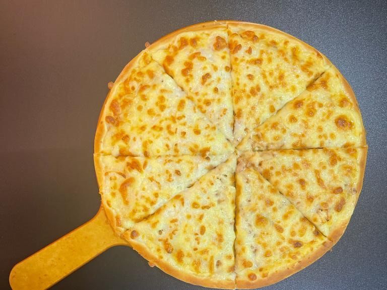 Margherita Pizza (pan or classic)