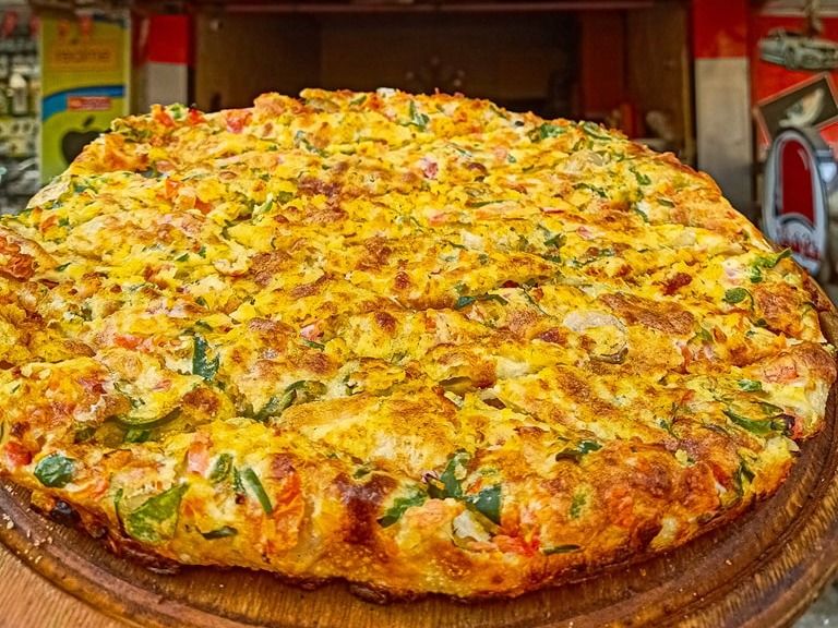 Oriental Minced Sausage Kiri Pizza
