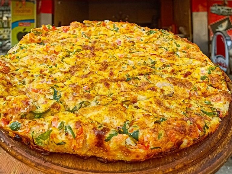 Oriental Shish Tawook Pizza
