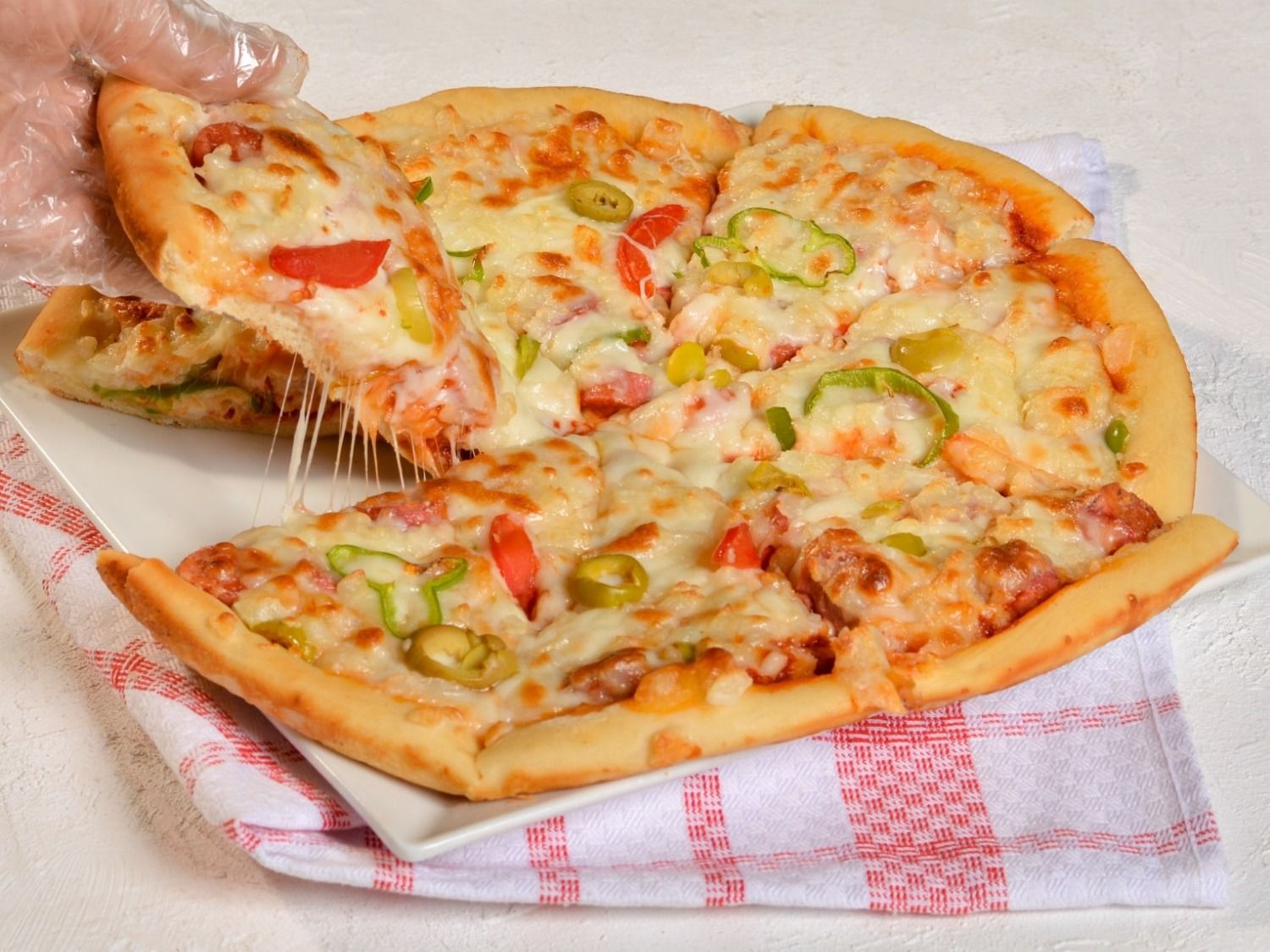 Italian Crispy Cheddar Pizza