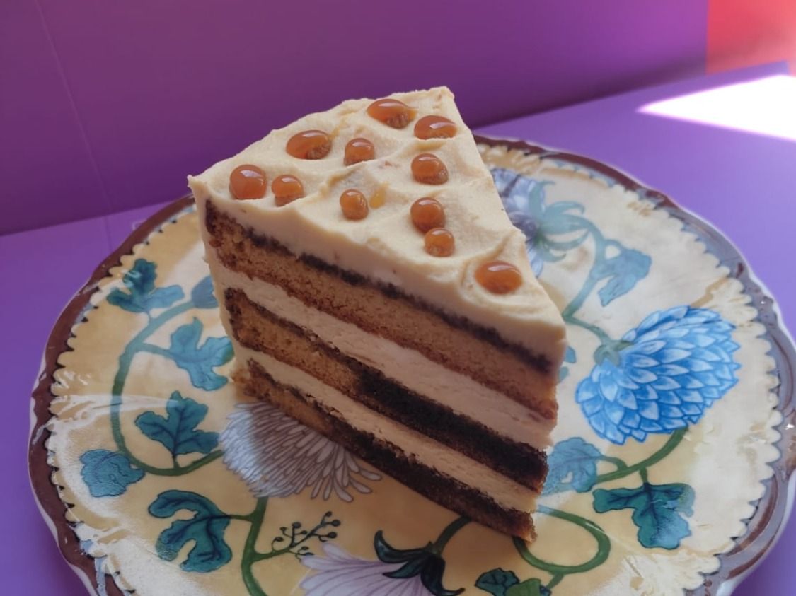 Carmel Cake