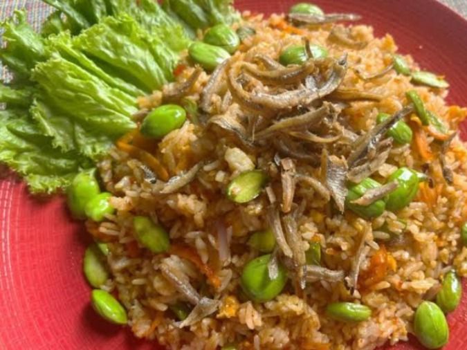 Fried Rice With Dry Anchovies