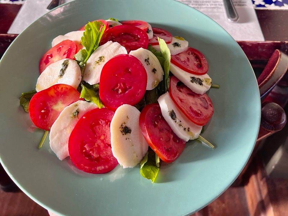 CAPRESE SALAD
